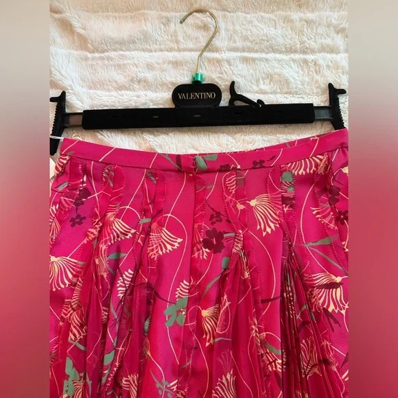 Valentino Pink Lotus Silk Skirt Fairycore – Size IT 40 (US 4) – $3750 Retail NWT - Picture 7 of 9